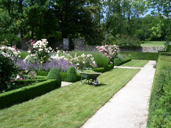 Pedestrian Walk Construction